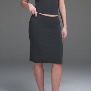 NWT Skims Smooth Layers Midi Skirt Graphite Gray Grey